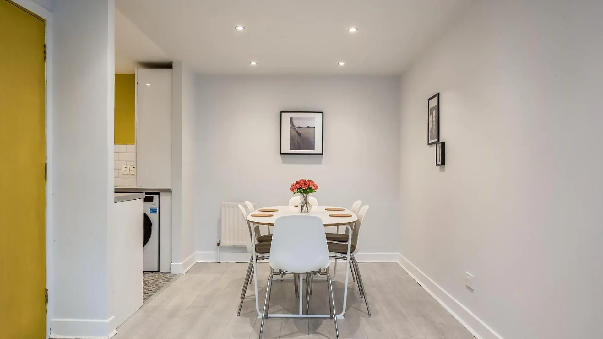 Belfast City Apartment With Free Parking!
